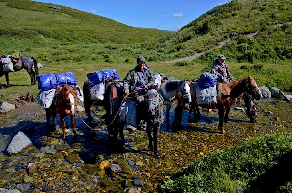 Поход на Шавлинские озера с включенной конной заброской!